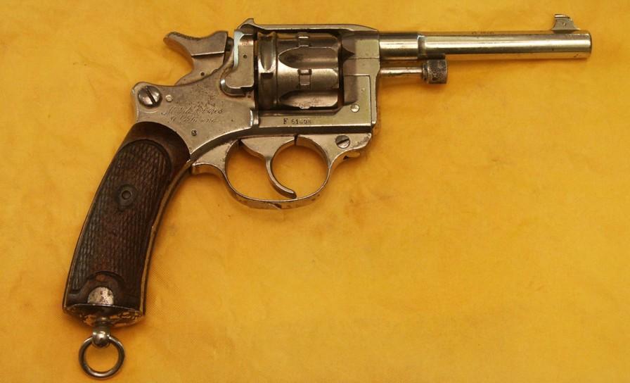 Cote et valeur du revolver Saint Étienne 1892 (arme de poing